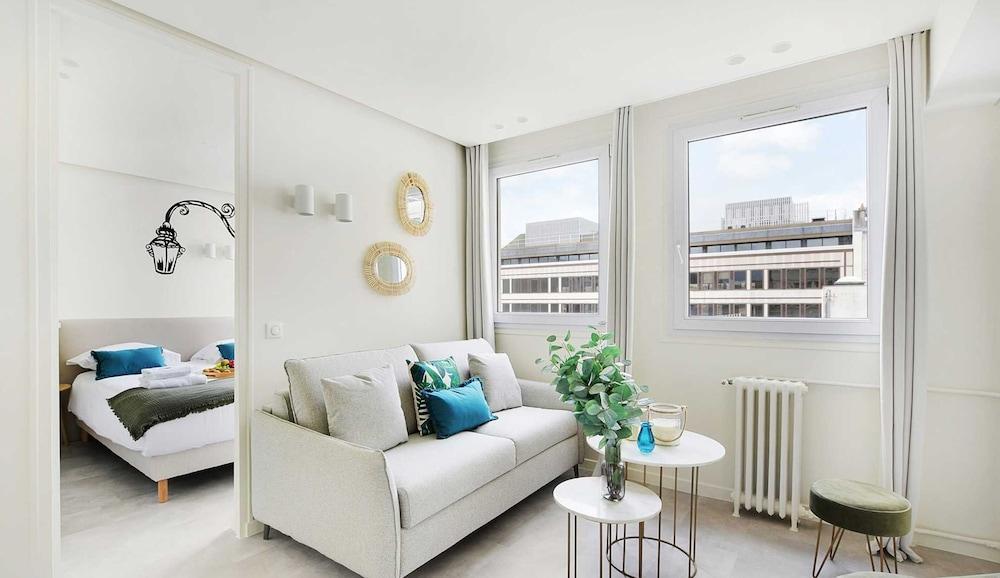 Charming Apartment - 2br/6p - Faubourg-du-roule - Tap to explore photos