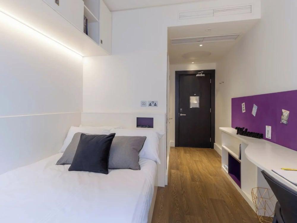 Student Only Spring Mews Room Type - Single Room, Non Smoking