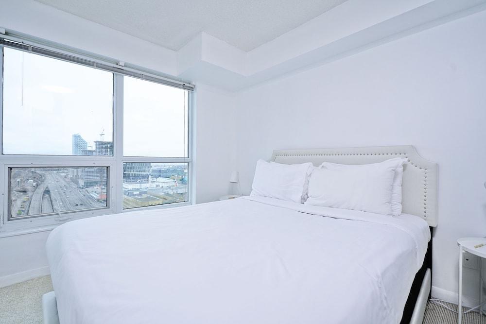 The Teahouse Suite