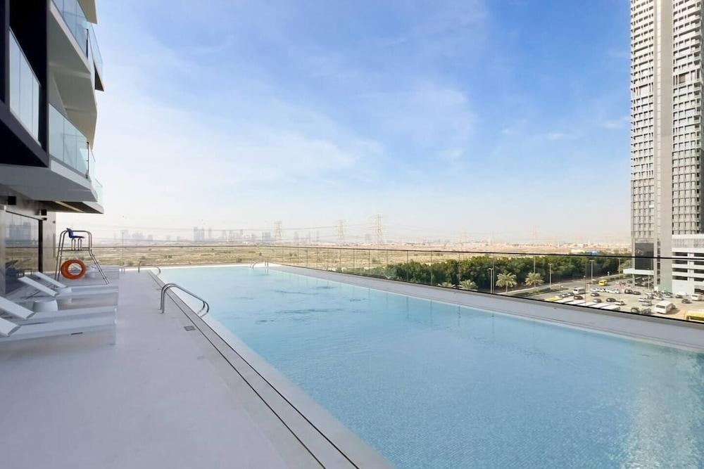 Elegant 1BR Stay in Binghatti Heights - Tap to explore photos