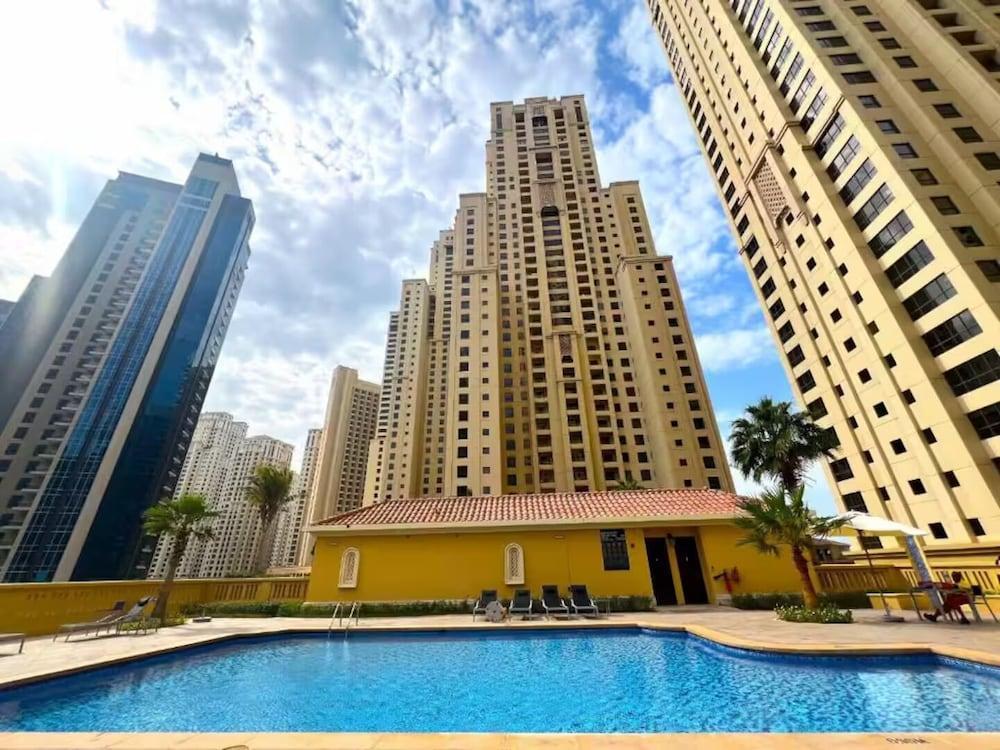 Highend Luxury Rimal with JBR view - Tap to explore photos