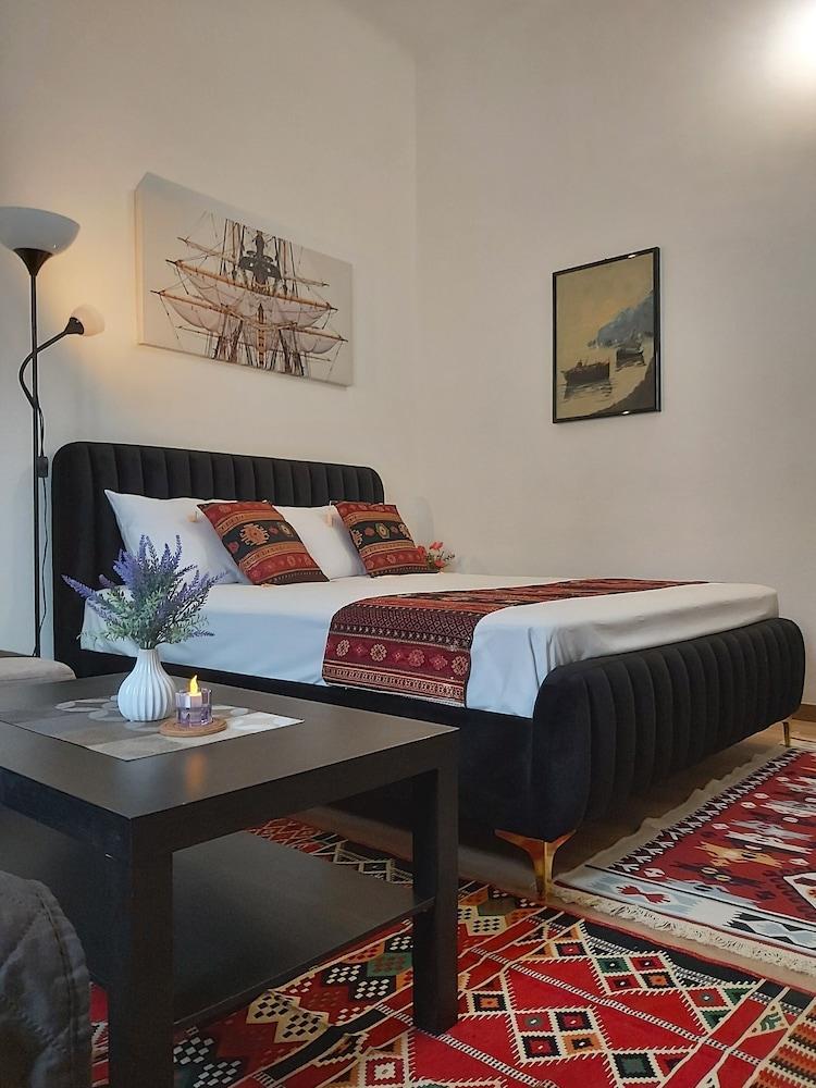 Caserina Lux Roma Room Type - Luxury Double or Twin Room
