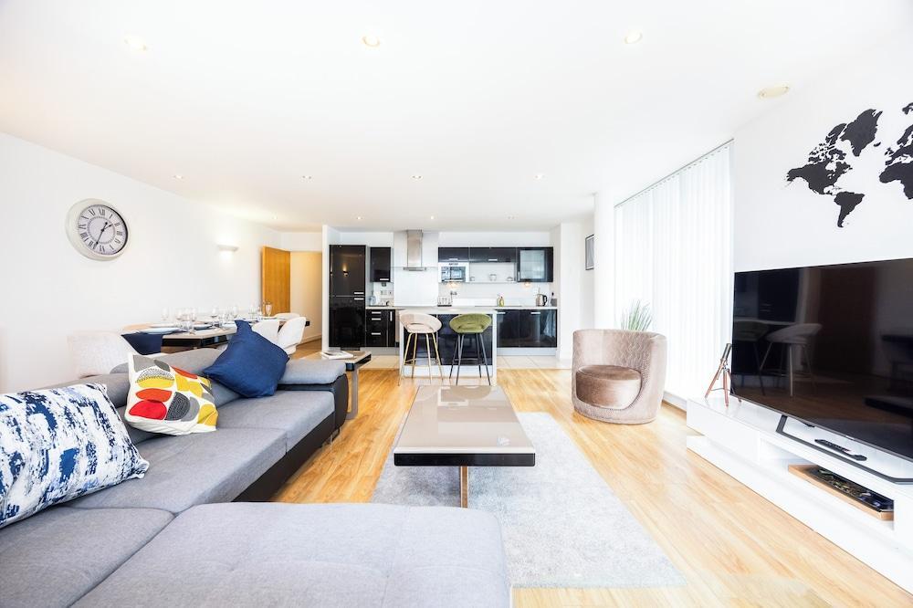 Ross Corner Executive 3 Bed Apartment Room Type - Superior Apartment, City View