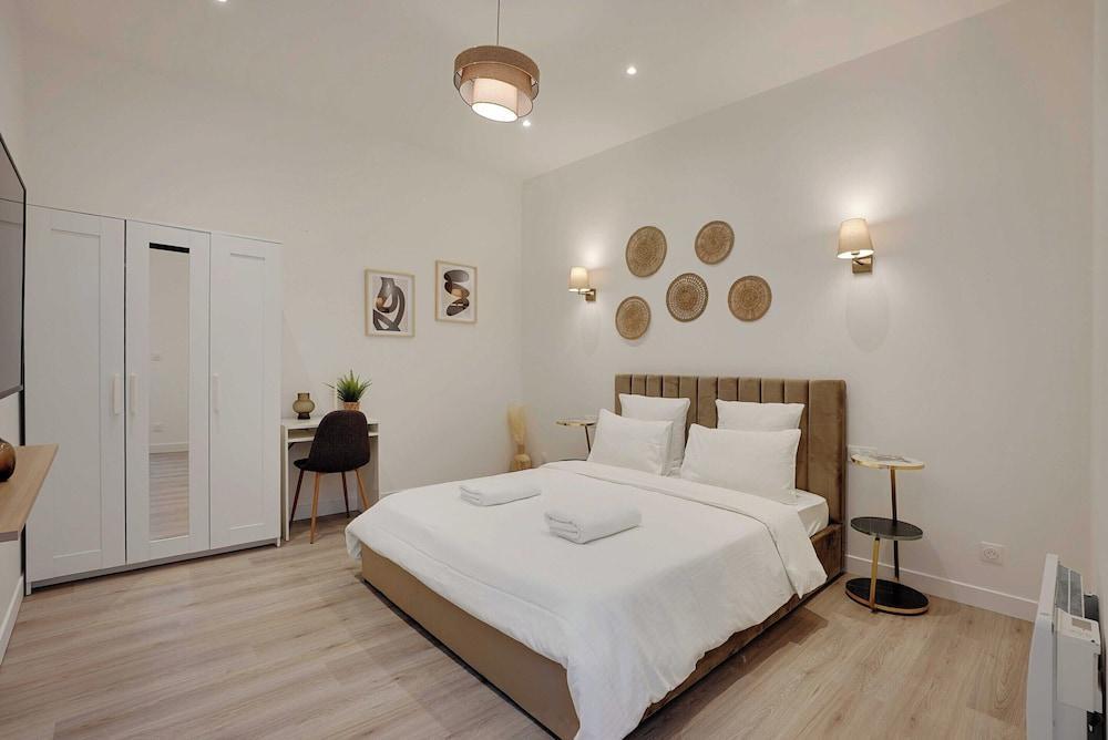 A/c Stunning Flat 2bdr/6p - Parc des Expositions - Tap to explore photos