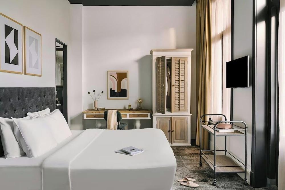 S&A Vondel Park Hotel Room Type - Superior Grand Room
