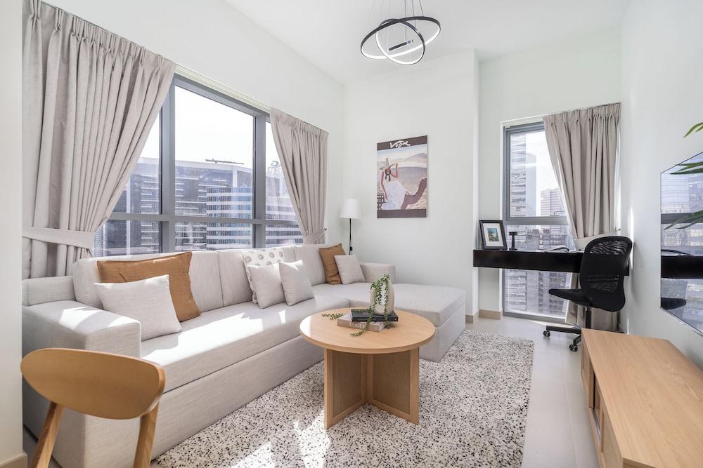 Mystic - Bellevue Tower 1 Room Type - Deluxe Apartment, City View
