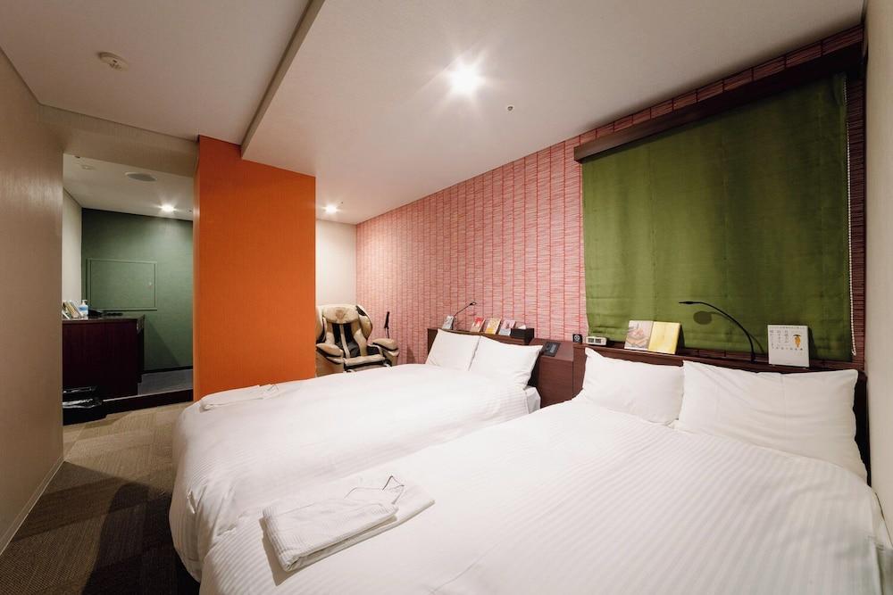 BOOK HOTEL JIMBOCHO Room Type - Comfort Twin Room