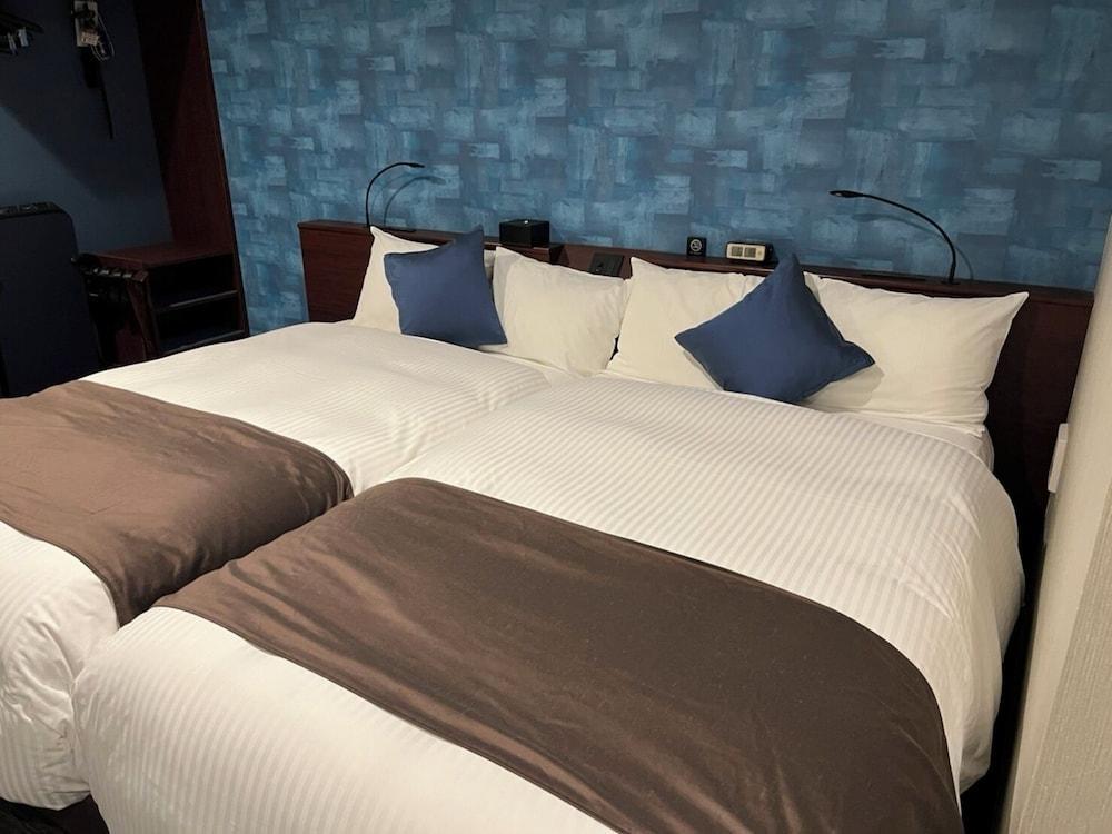 BOOK HOTEL JIMBOCHO Room Type - Twin Room