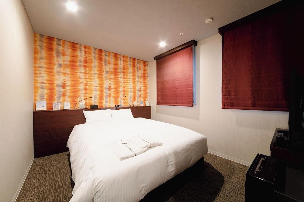 BOOK HOTEL JIMBOCHO Room Type - Double Room