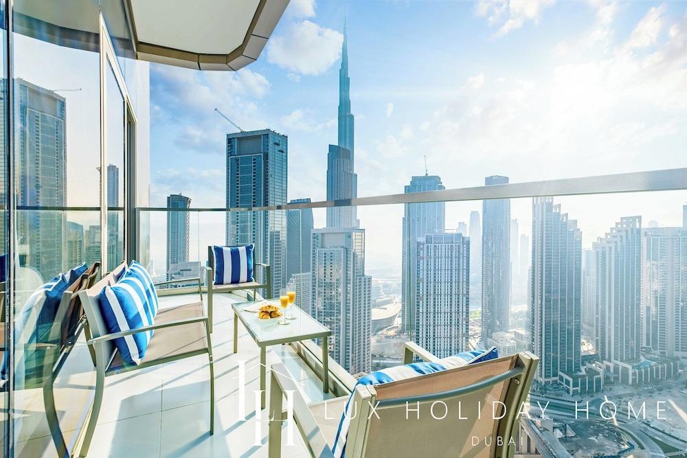LUX Paramount Burj View Business Bay