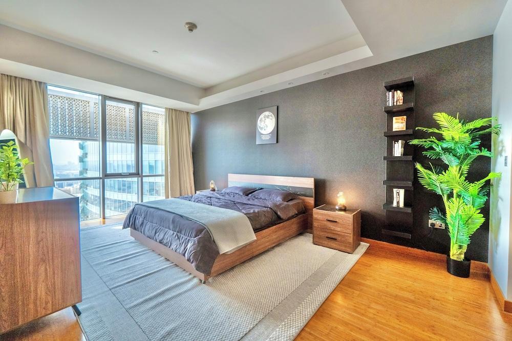 Cozy 1BR Apartment Nr World Trade Centre Room Type - Deluxe Single Room, Balcony, City View Cozy 1BR Apartment Nr World Trade Centre Room Type - Deluxe Single Room, Balcony, City View