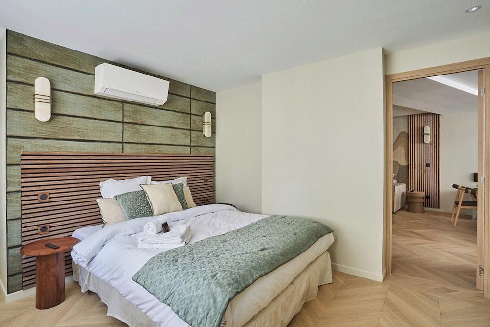 Spacious AC Flat Luxembourg St Germain des Pres - Tap to explore photos