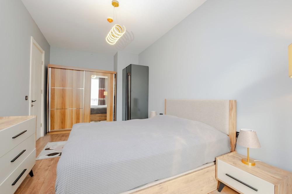 lUX Residence on High Floor 03 Room Type - Family Condo, 2 Bedrooms, Balcony, City View