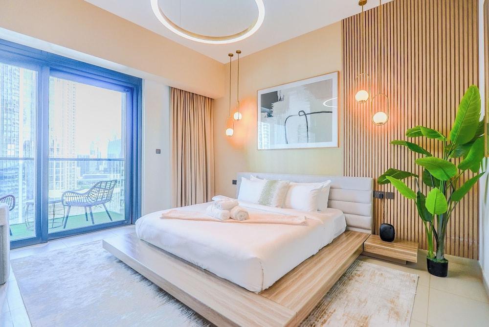 Act One - Act Two - Downtown - Emaar Room Type - Luxury Apartment, Balcony, City View