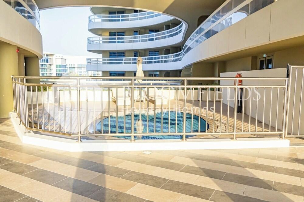 Bloomfields Coastal Calm 1BR Ajwan Soul - Tap to explore photos