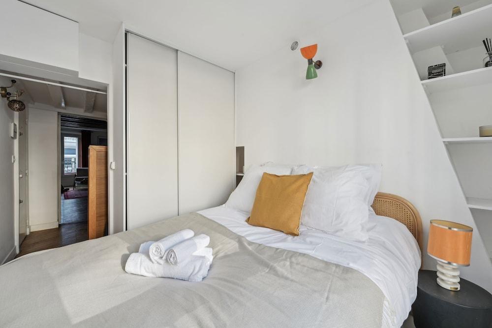Lovely 1BR Near Quartier Montorgueil - Tap to explore photos