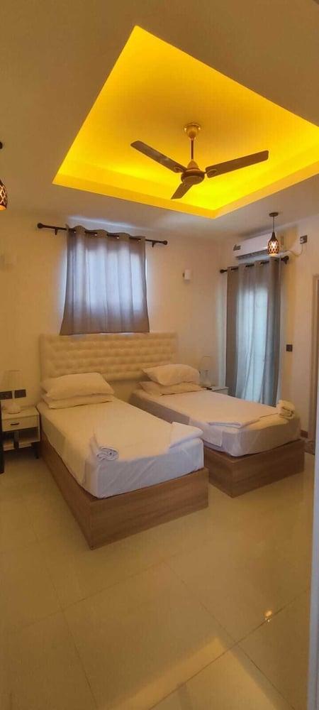 Alsha Inn Dhiffushi Room Type - Double Room, Balcony
