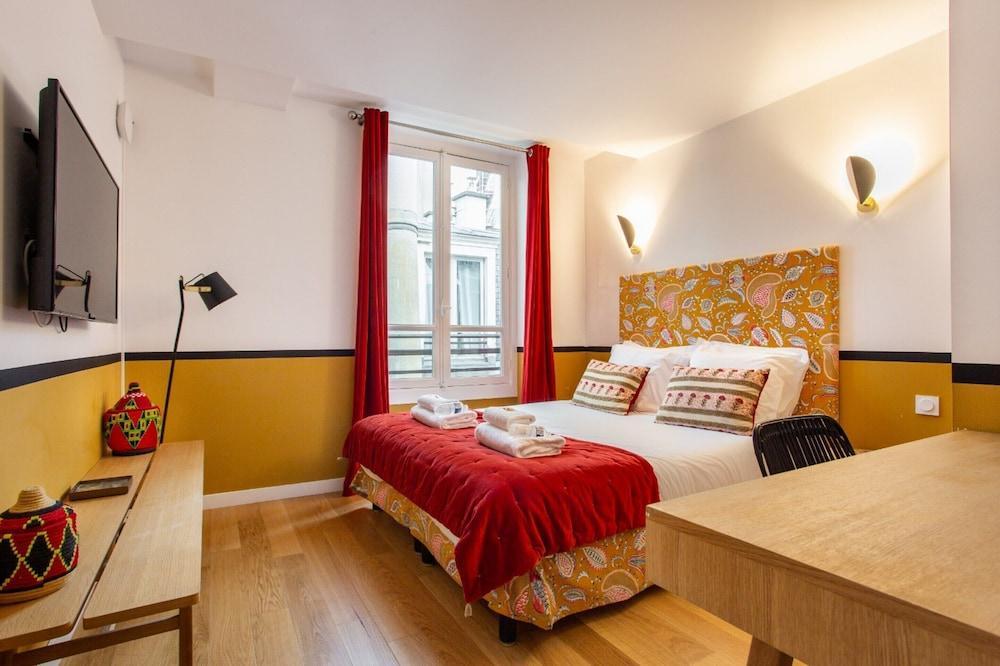 Charming Apartment - 3br/6p - Faubourg-du-roule - Tap to explore photos