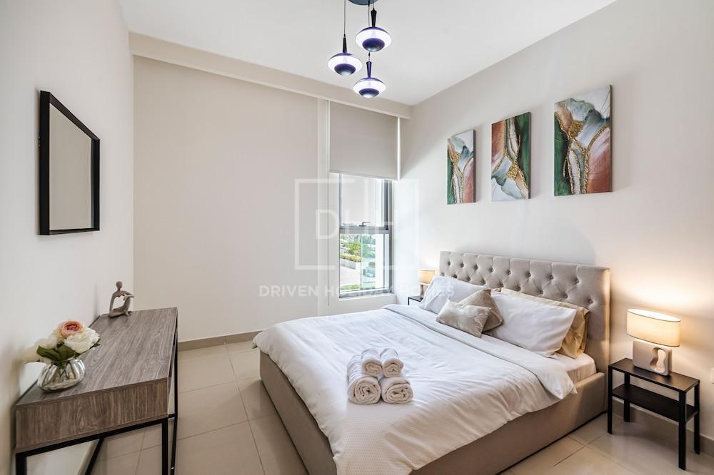 Corner Unit Mulberry Dubai Hills Estate - Tap to explore photos