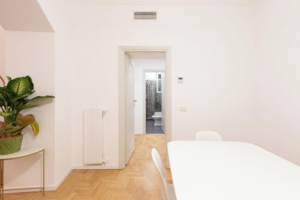 City Center- Modern and Bright apartment - Tap to explore photos