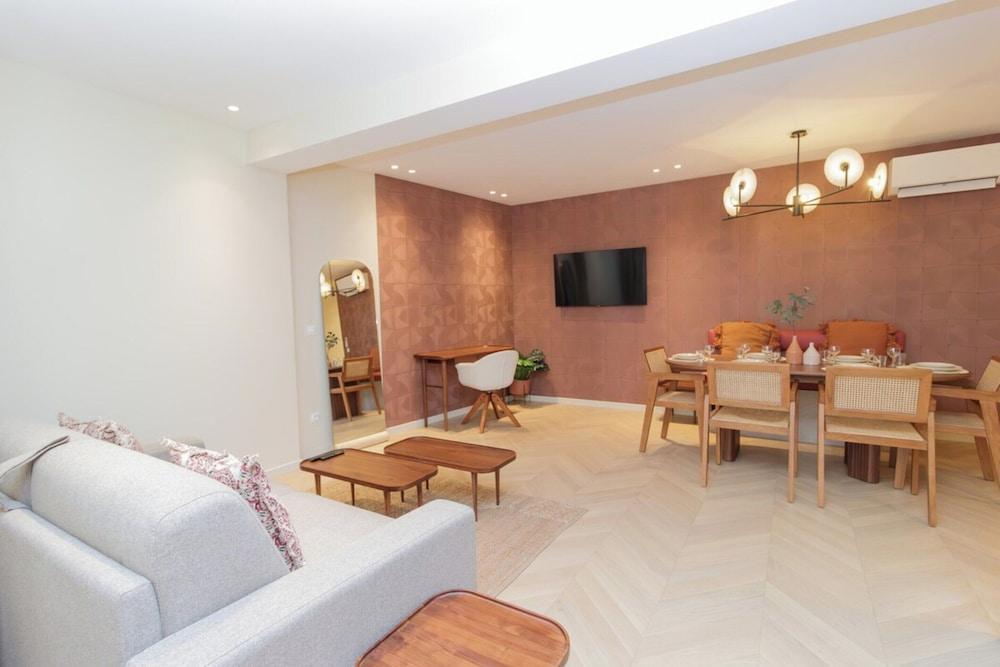 Elegant Apartment St Germain des Pres Luxembourg Park - Tap to explore photos