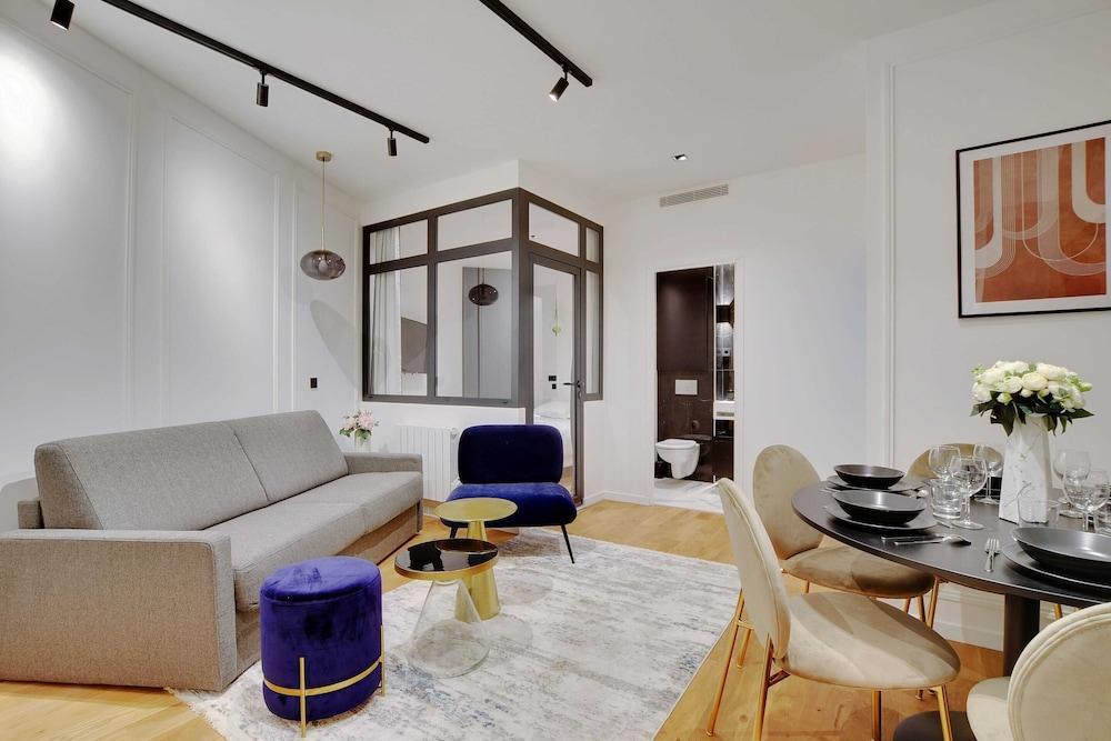 Authentic apt - 2br/6p - Rue des Martyrs - Opera Room Type - Apartment