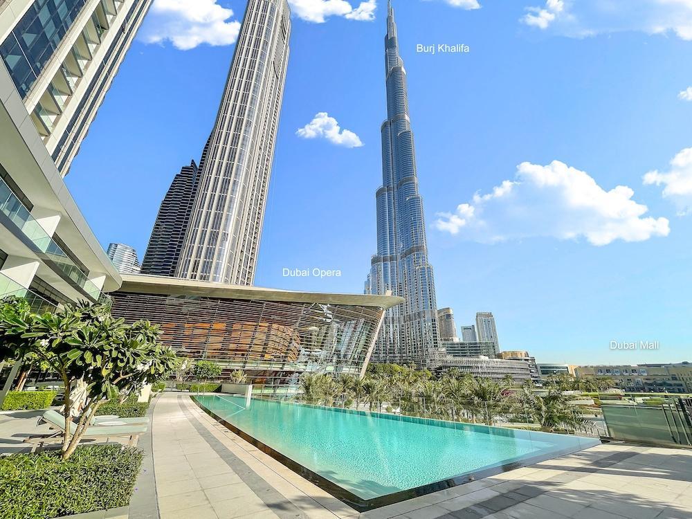 SKY9 Apartments Downtown Dubai - Tap to explore photos