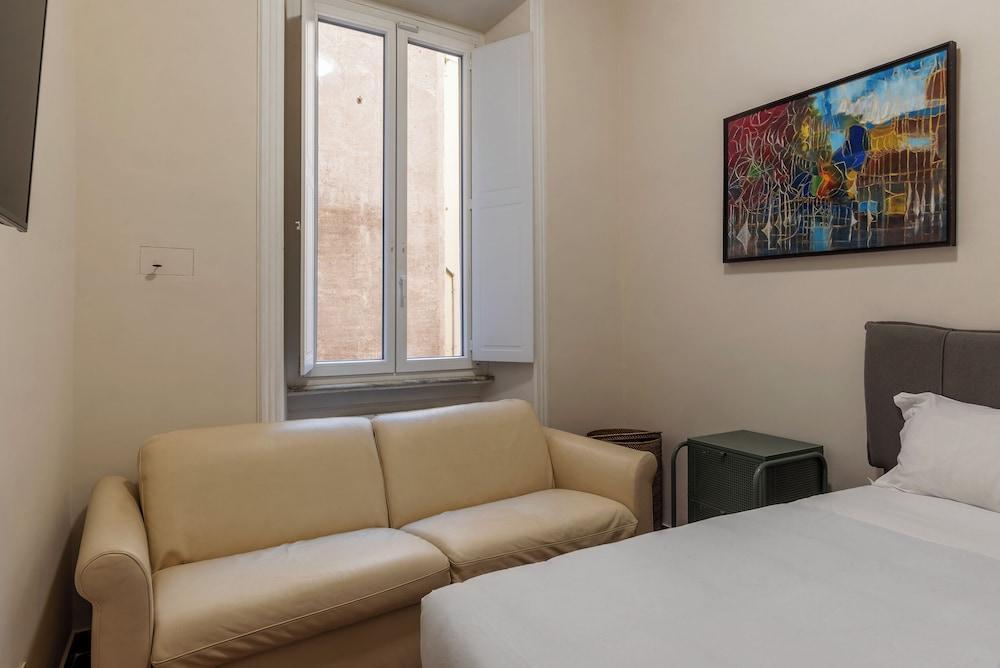 JOIVY Charming 3BR Flat near the Vatican - Tap to explore photos