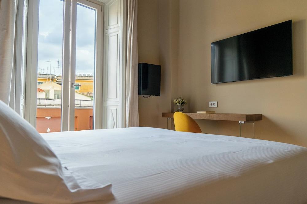 GV Suite Collection Room Type - Deluxe Double Room, City View