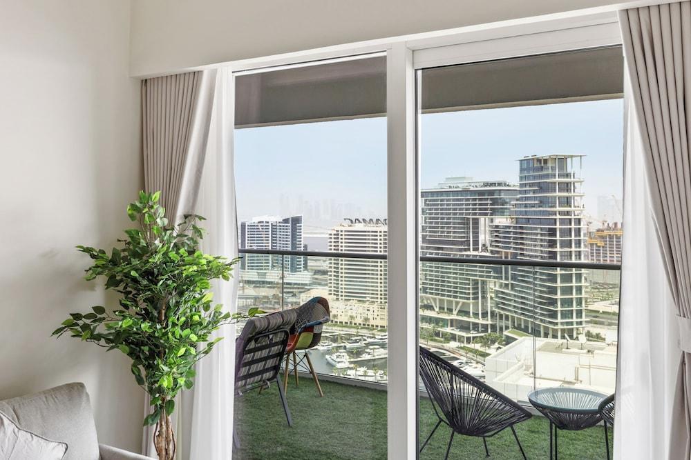 Luxury Apartments in Dubai Business Bay Room Type - 2 Bedroom Apartment - High Floor & Canal View Luxury Apartments in Dubai Business Bay Room Type - 2 Bedroom Apartment - High Floor & Canal View