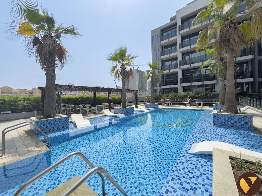 Vogue | Chaimaa Avenue JVC near Circle Mall
