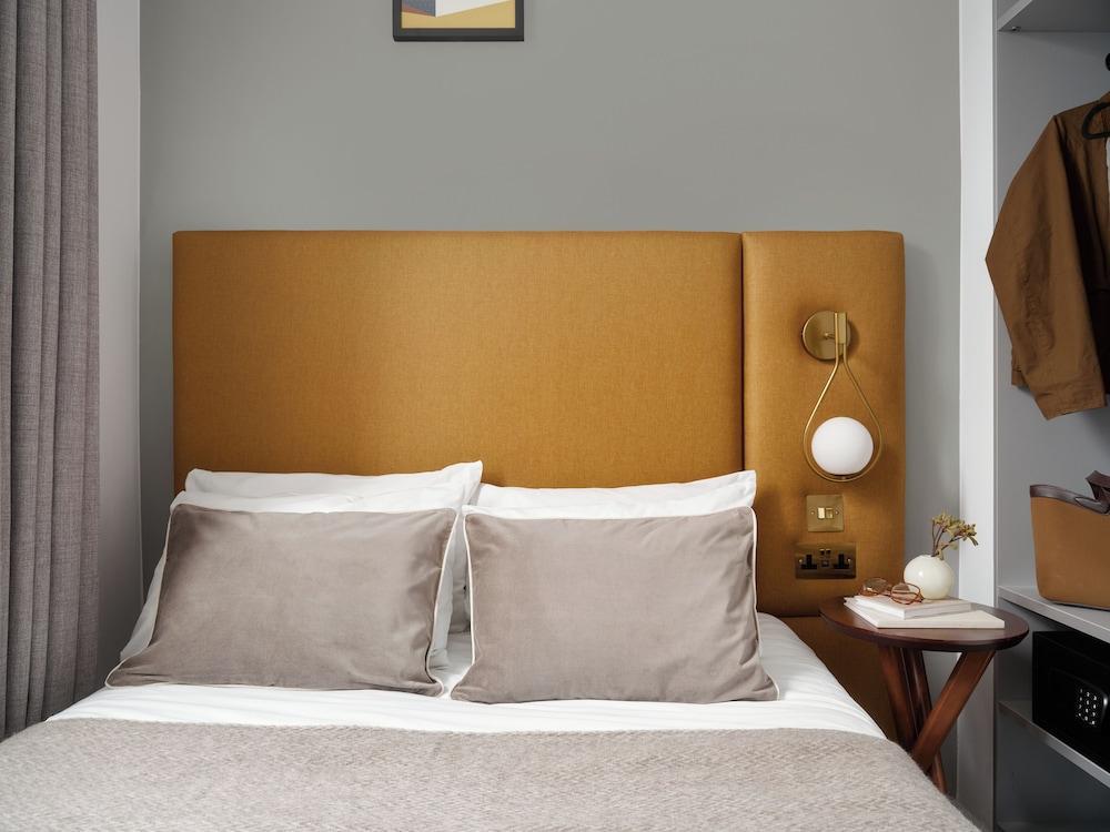 Bob W London Hyde Park Room Type - Basic Double Room