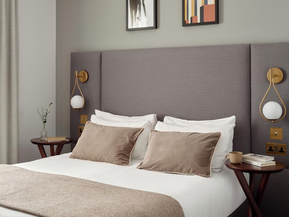 Bob W London Hyde Park Room Type - Classic Double Room