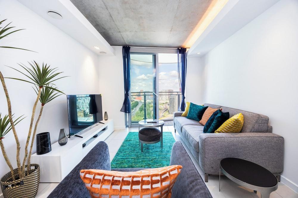 Koks Heights Executive One Bed Apartment - Tap to explore photos