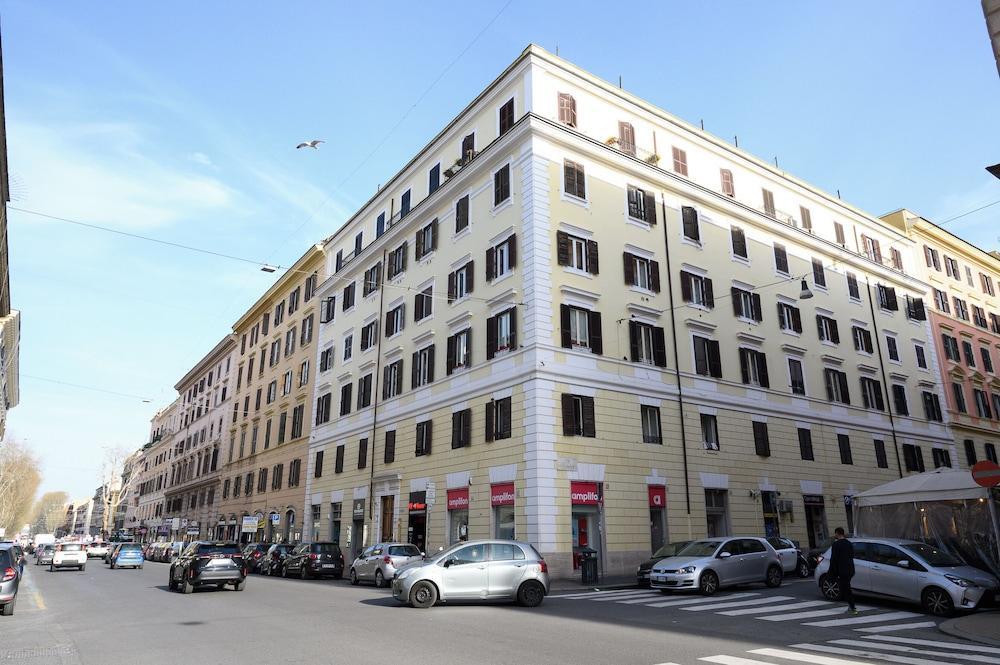 Magnoliahome Suites at the Vatican - Tap to explore photos