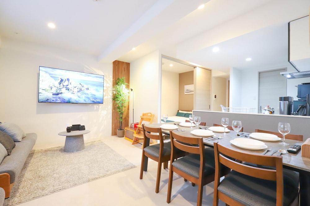 URNA SANDS HOTEL Room Type - Apartment, Balcony, City View, 1st Floor, Non Smoking