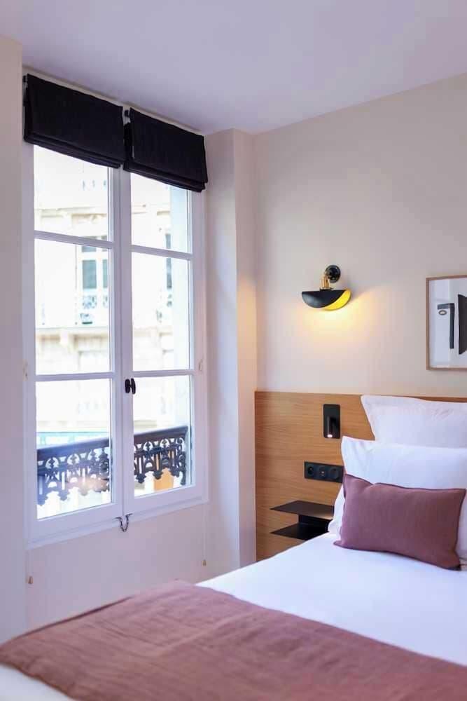 Hôtel Tinah Room Type - Superior Double Room, City View (3)