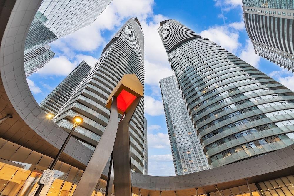 York Street Suites Toronto