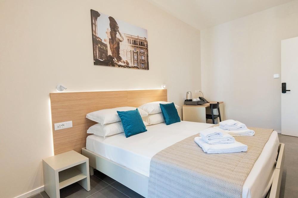 Imperium Suite Trevi Room Type - Superior Double or Twin Room, Courtyard View