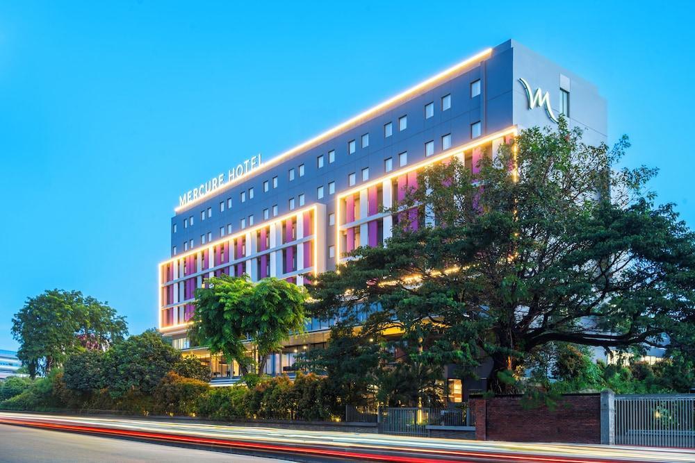 Mercure Jakarta Grogol - Tap to explore photos