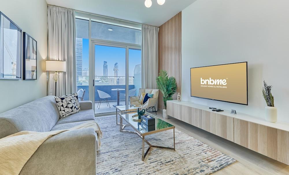 bnbme | Bloom Heights | 1 BDR - Tap to explore photos