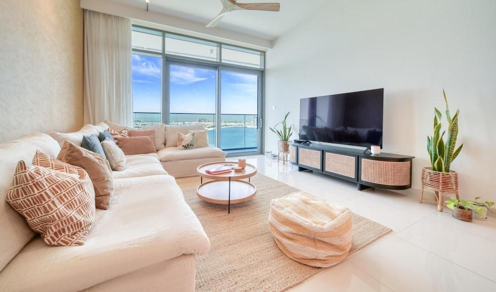 Luxury Sea View Living on Emaar Beachfront - Tap to explore photos