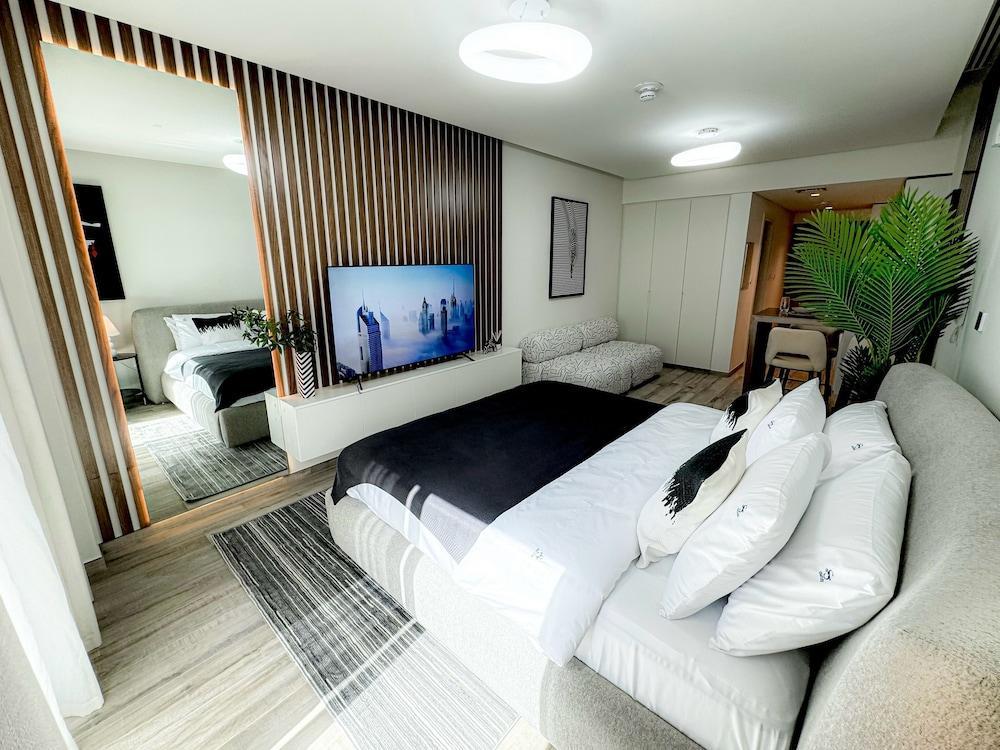Exquisite Finishing Studio -Business Bay - Tap to explore photos