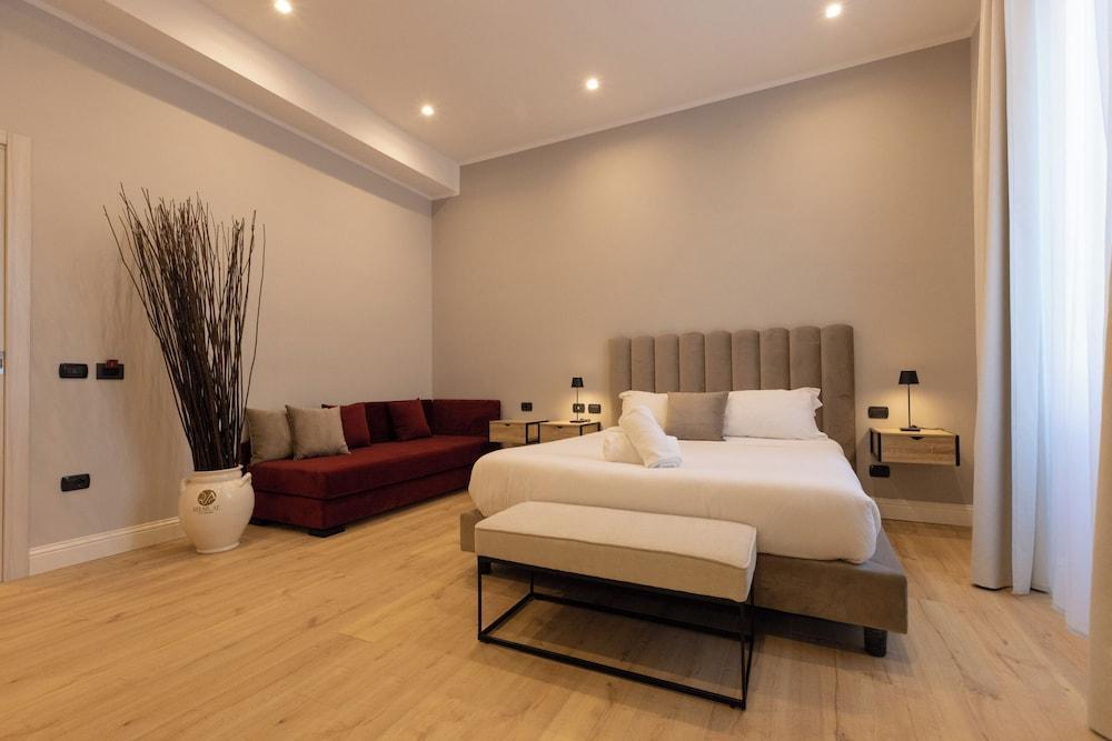 Villa Borghese Prestige Rooms Room Type - Classic Triple Room, Non Smoking, City View Villa Borghese Prestige Rooms Room Type - Classic Triple Room, Non Smoking, City View