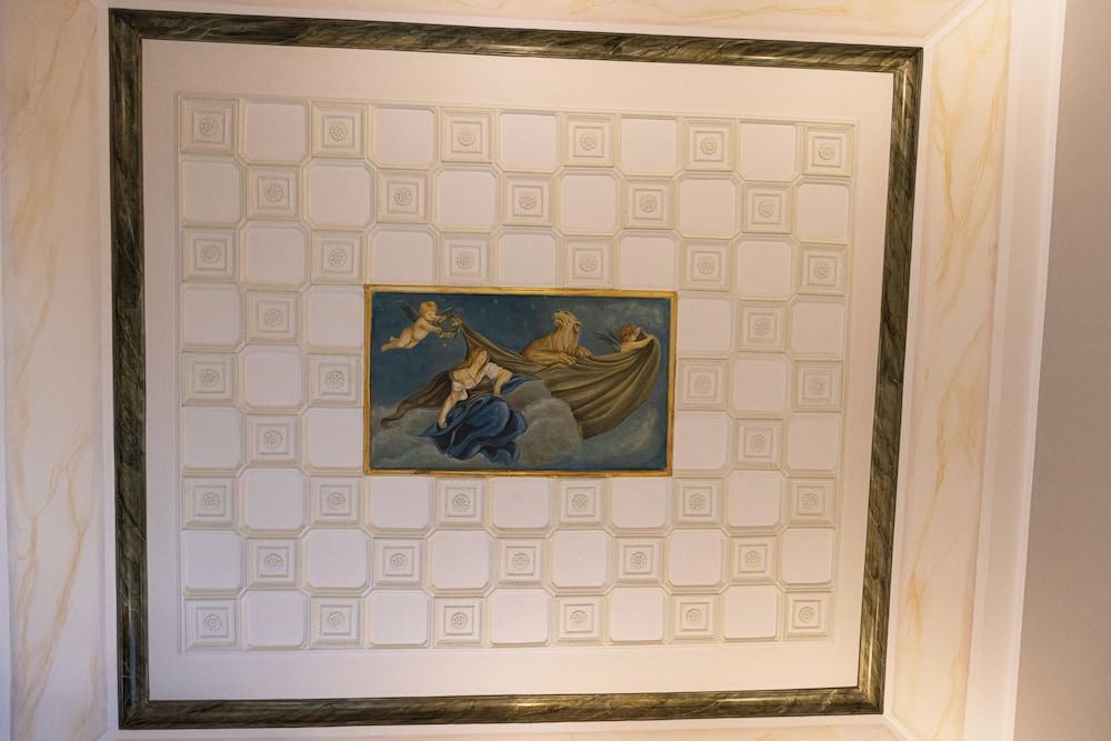 Villa Borghese Prestige Rooms - Tap to explore photos