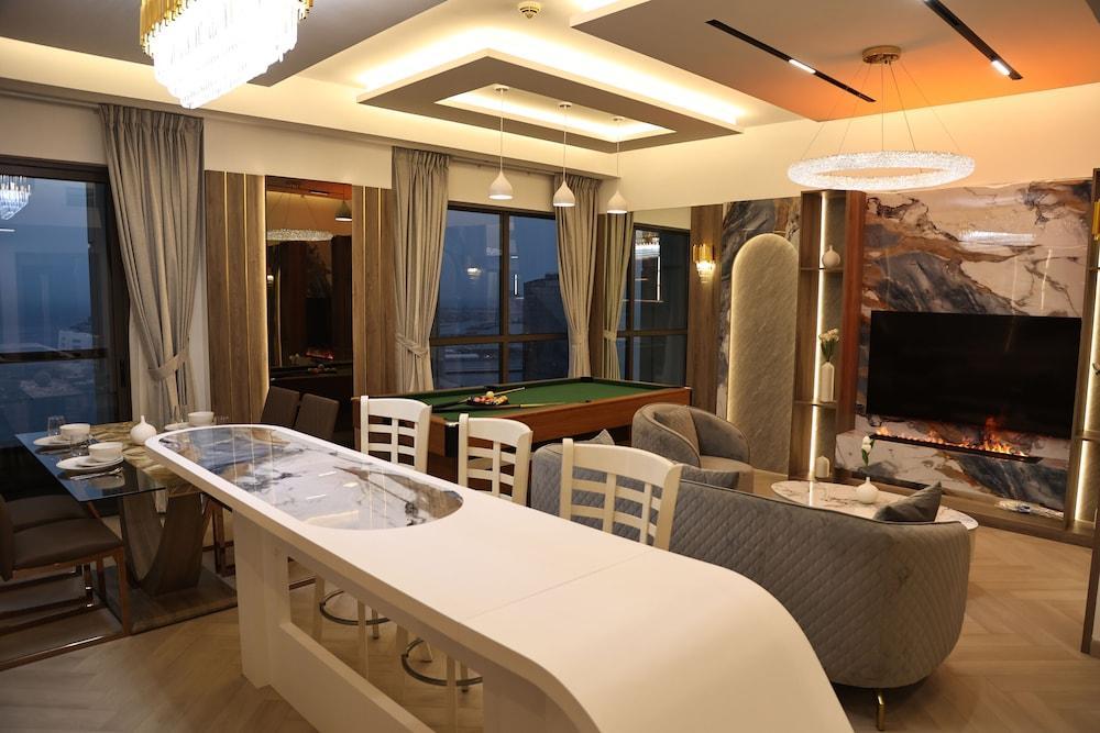 Highend Bahar Ultra Luxury Stay - Tap to explore photos