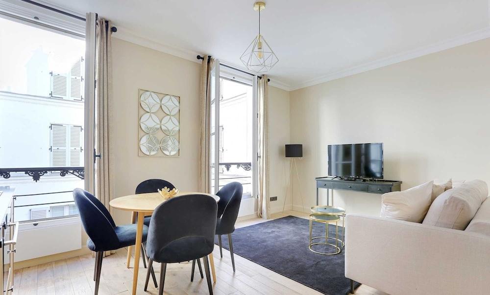 Elegant Apartment - 2br/6p - Musee D'orsay - Tap to explore photos