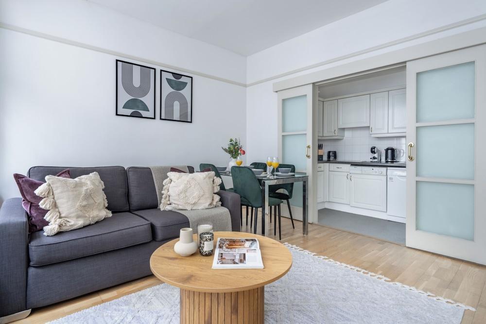 Holborn 1BR Near Chancery Lane Room Type - City Apartment, 1 Double Bed with Sofa bed, Non Smoking, City View Holborn 1BR Near Chancery Lane Room Type - City Apartment, 1 Double Bed with Sofa bed, Non Smoking, City View