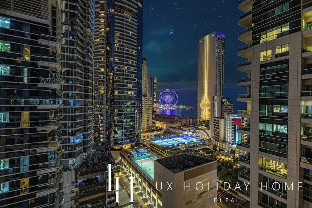LUX  The Sky Dubai Eye View Suite