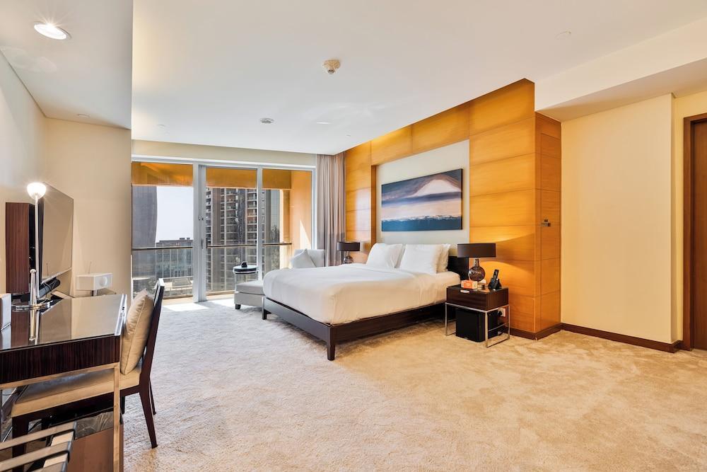 Holistay Luxury Homes,  Down Town Direct Access Dubai Mall Room Type - Holistay Kempinski Central Avenue Deluxe Studio with Burj Khalifa View